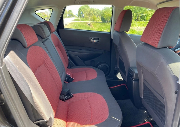 Nissan Qashqai cena 25889 przebieg: 196000, rok produkcji 2007 z Puławy małe 301